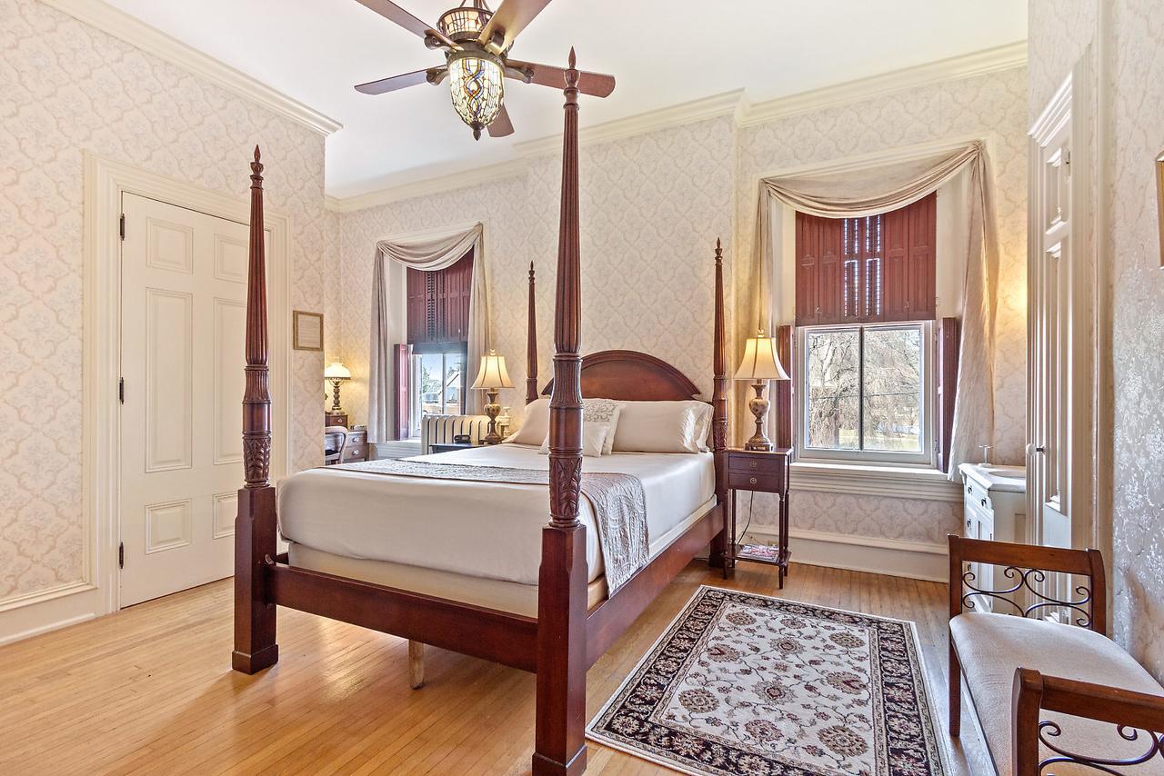Lovelace Manor Bed And Breakfast Lancaster Eksteriør billede