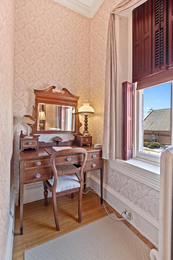 Lovelace Manor Bed And Breakfast Lancaster Eksteriør billede